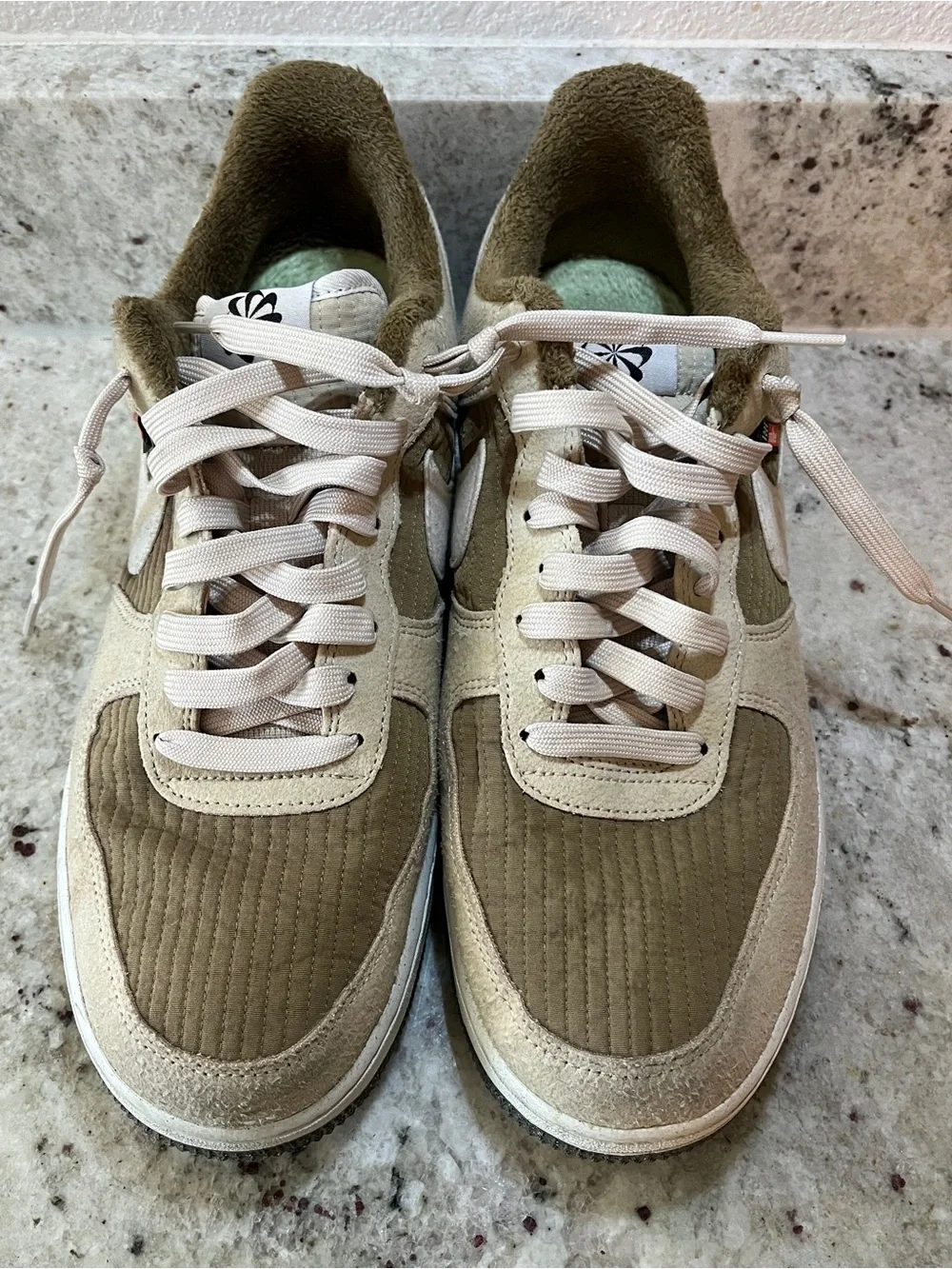 Mens size 11 Nike Air Force 1 Toasty Rattan Shoes Please Read